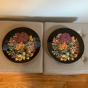 Set of (2) Williams-Sonoma Harvest Bloom Dinner Plates